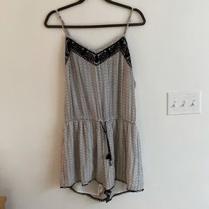 American Eagle b&w Romper